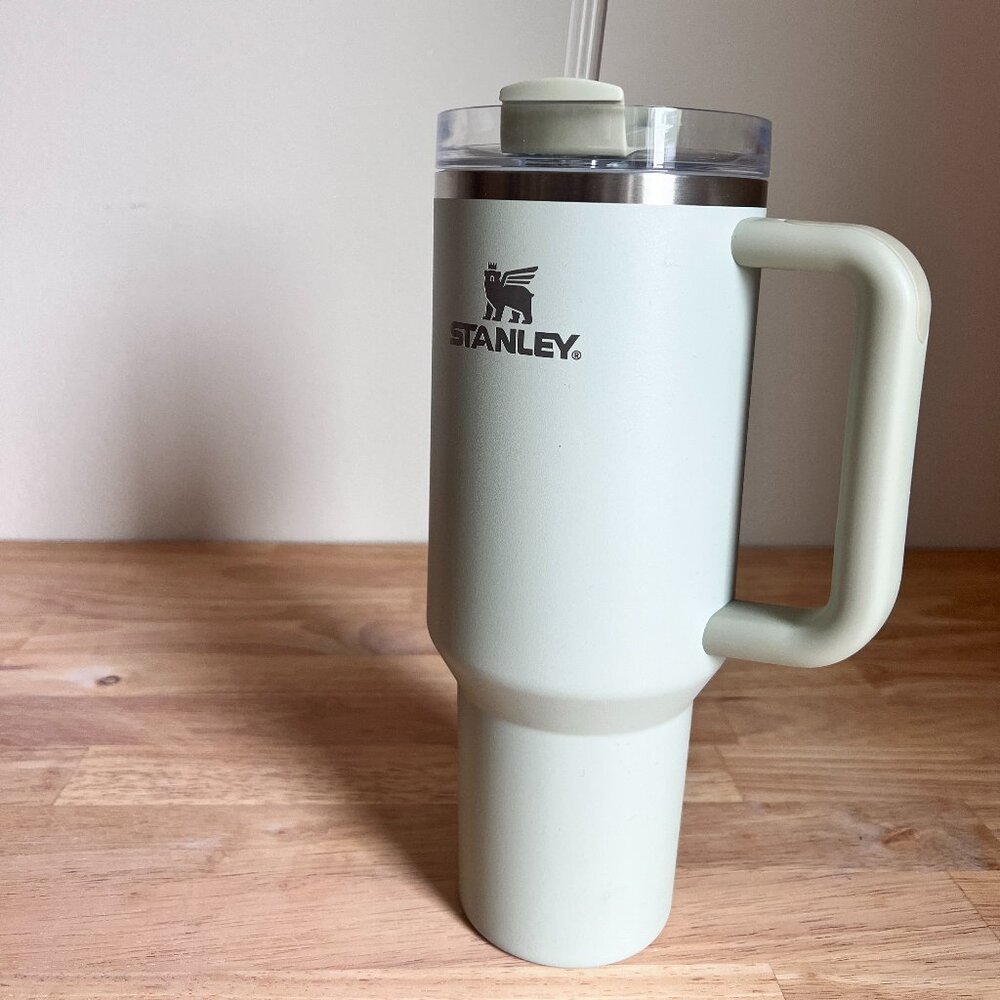 stanley 40 oz quencher